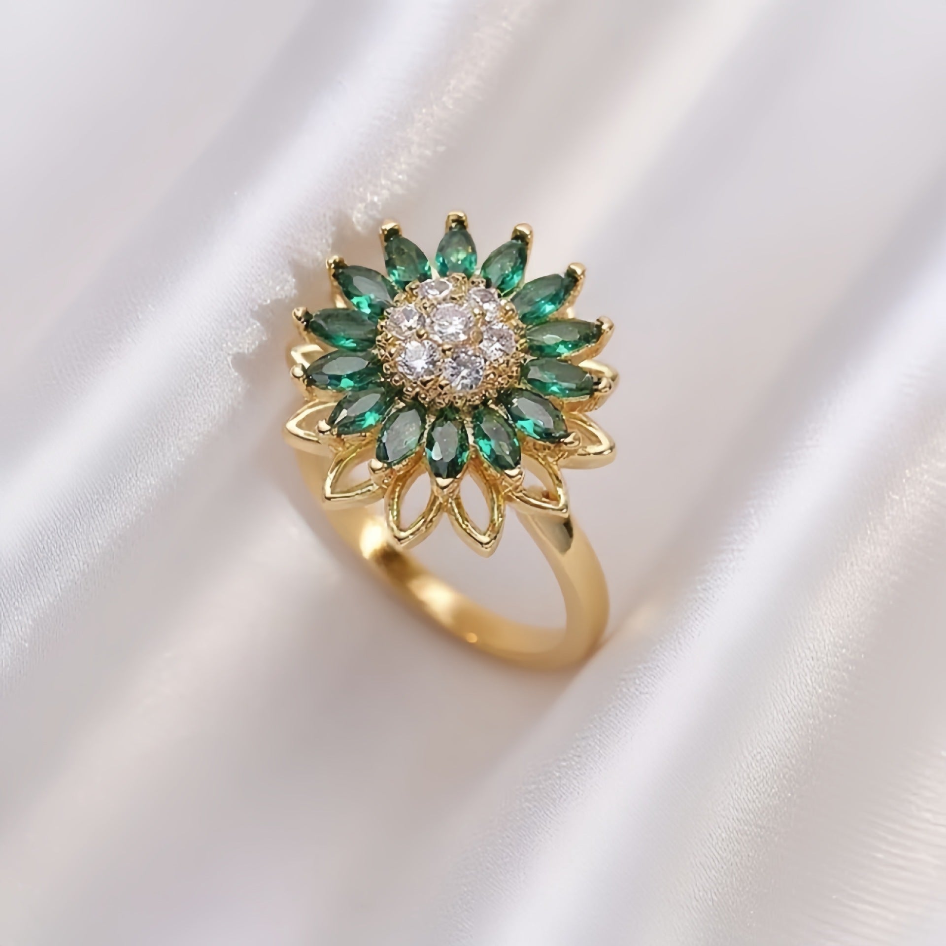 Rotating Zircon Four-Leaf Clover Adjustable Ring