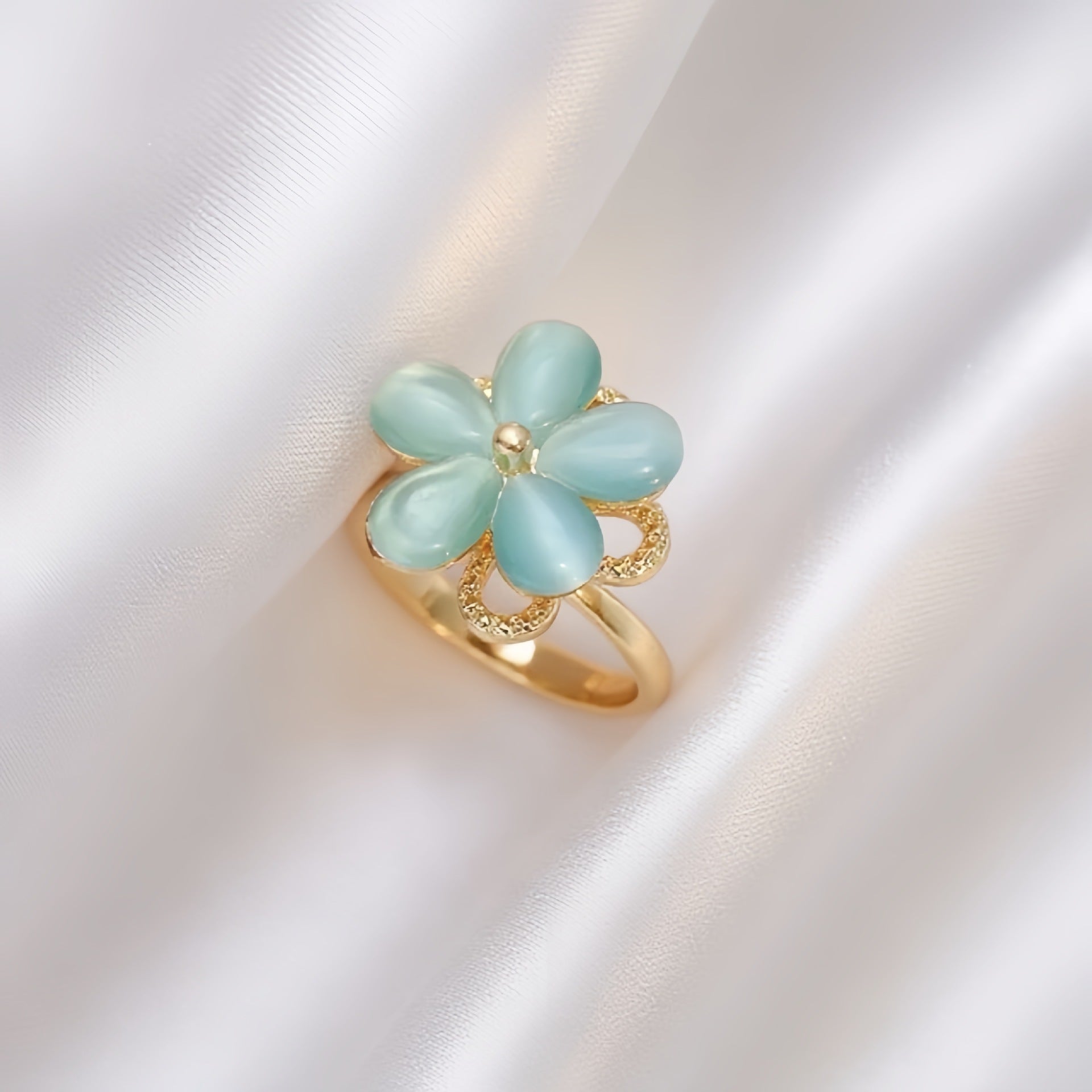 Rotating Zircon Four-Leaf Clover Adjustable Ring